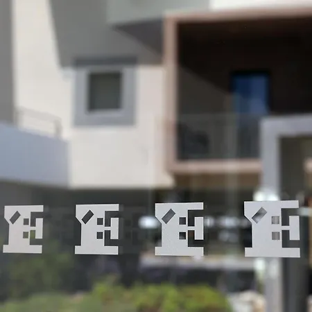 Le Nelioe Hotel 3*